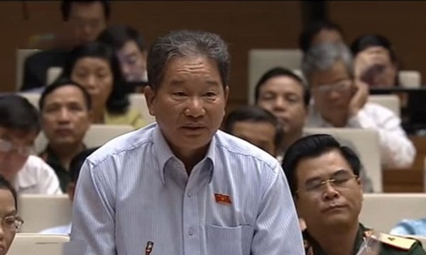 ĐB Nguyễn Bá Thuyền (Lâm Đồng) đặt câu hỏi chất vấn chiều 16-11 - Ảnh chụp qua màn hình