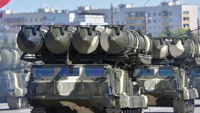 Hệ thống tên lửa phòng không S-300. (Nguồn: RIA Novosti)