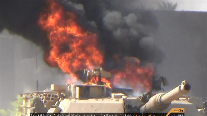 Video Tăng M1A1 Abrams bị vây đánh ở Iraq