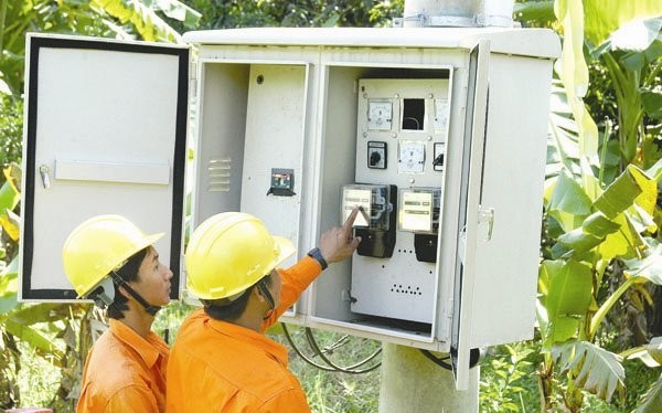 Ngành điện lại muốn thay đổi cách thức điều chỉnh giá bán lẻ điện - Ảnh:TL