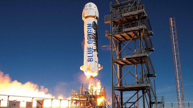 Vừa qua, công ty Blue Print đã thử nghiệm thành công tên lửa New Shepard với khoang hành khách gắn trên đỉnh. Nguồn: Business Insider