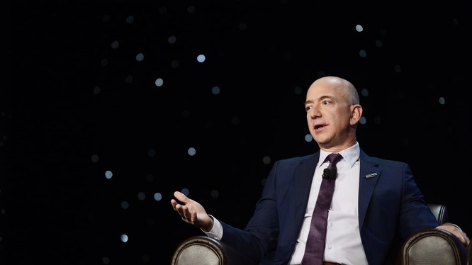 Jeff Bezos - CEO của Amazon (Ảnh: CNBC)