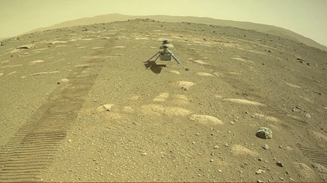 Trực thăng của NASA hạ cánh thành công trên bề mặt Sao Hỏa (Ảnh: Science Alert)