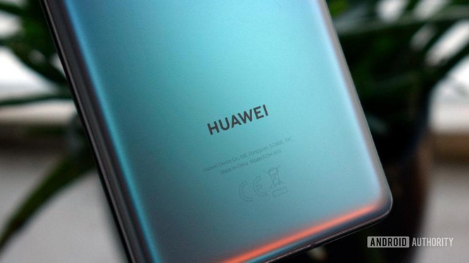 Đã từng có khoảng thời gian Huawei là hãng smartphone lớn nhất thế giới (Ảnh: Android Authority)