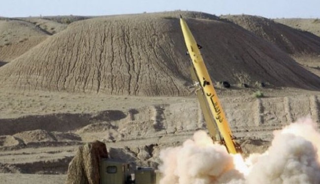 Lực lượng IRGC phóng tên lửa diệt khủng bố ở Syria