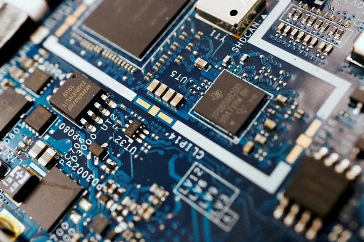 オランダと日本は、中国のチップを防ぐ戦略で米国と協力する準備ができています