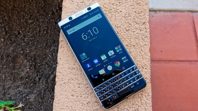 Đánh giá BlackBery KeyOne: Thiết kế cao cấp, hiệu năng tầm trung