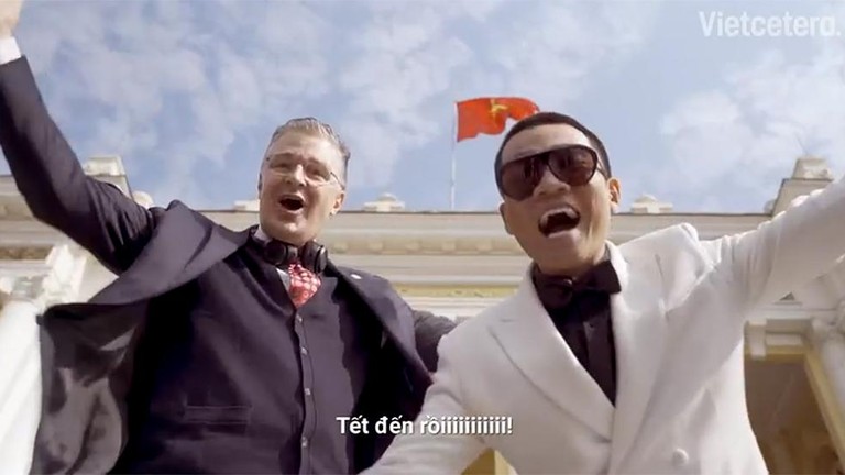 Đại sứ Hoa Kỳ tại Việt Nam tung video hát rap mừng năm mới Tân Sửu cùng rapper Wowy