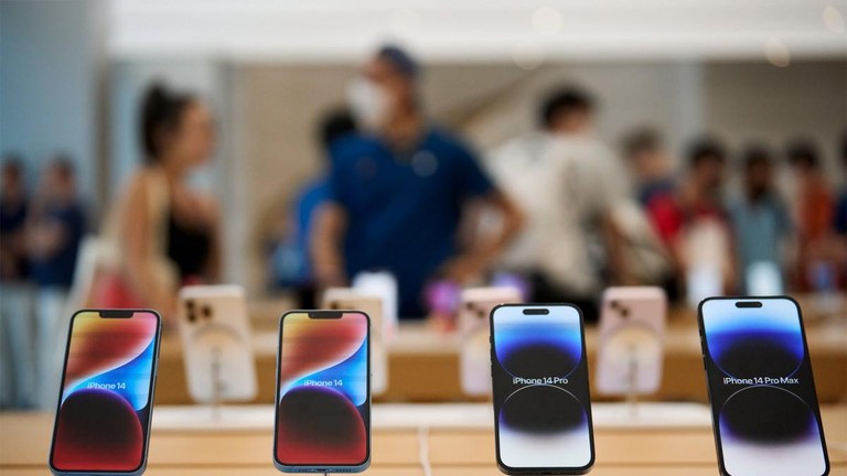 Apple tăng tốc di dời dây chuyền sản xuất iPhone khỏi Trung Quốc