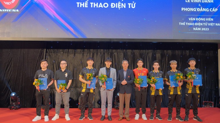 83 vận động viên được phong cấp VĐV kiện tướng tại Lễ vinh danh và phong đẳng cấp VĐV Thể thao điện tử Việt Nam năm 2023.