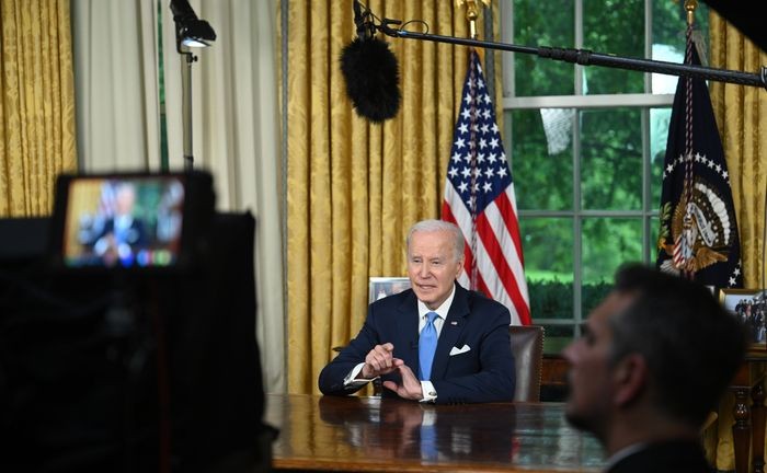Tổng thống Mỹ Joe Biden phát biểu tại Phòng Bầu dục (Ảnh: WSJ)