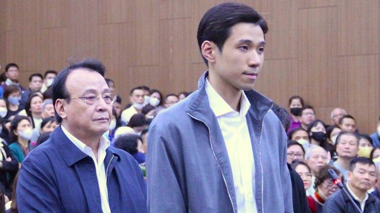 Ông Đỗ Anh Dũng và con trai Đỗ Hoàng Việt.
