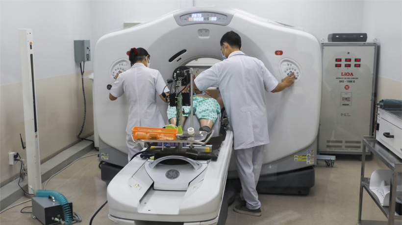 Chụp cắt lớp cho bệnh nhân tại BV Ung bướu TP HCM (Ảnh: Sở Y tế TP.HCM)