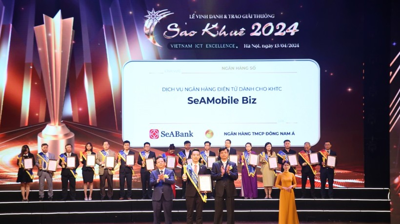 Ứng dụng ngân hàng số SeAMobile Biz của SeABank được vinh danh tại giải thưởng Sao Khuê