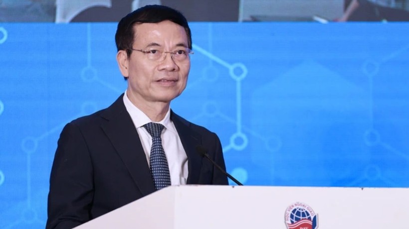 Bộ trưởng Nguyễn Mạnh Hùng khẳng định chuyển đổi số và chuyển đổi xanh sẽ là hai cuộc chuyển đổi quan trọng nhất trong những thập kỷ tới.