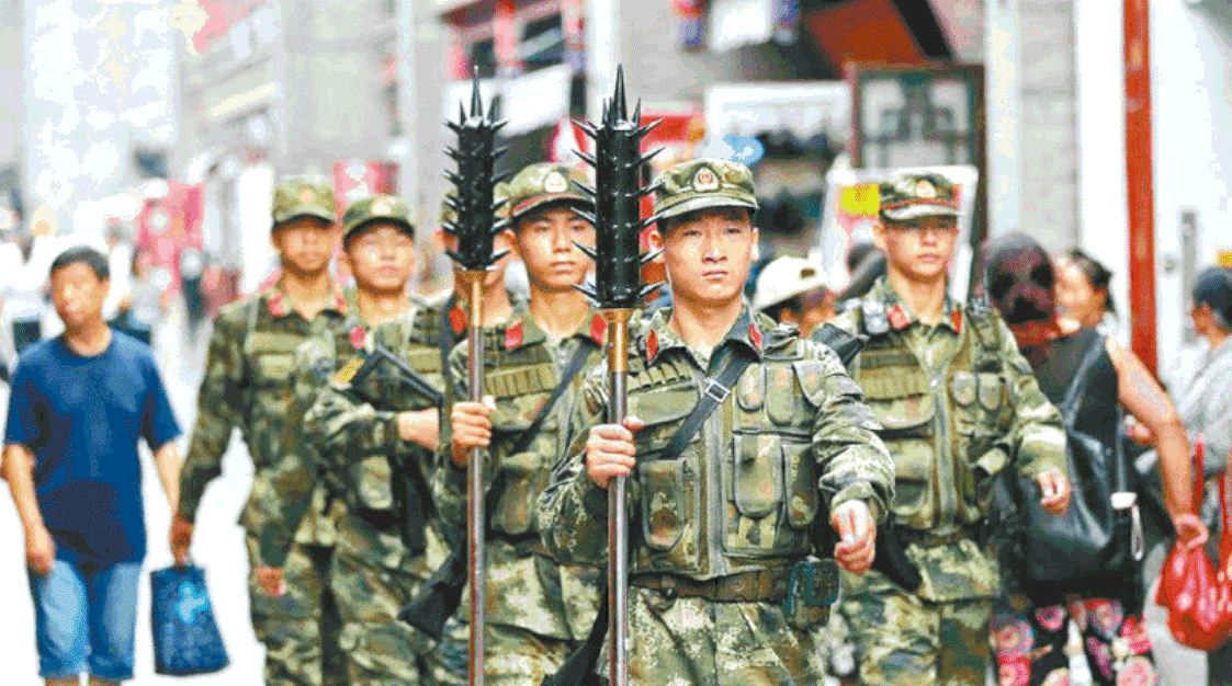 Ấn Độ đưa ảnh lính Trung Quốc sử dụng vũ khí thời trung cổ; học giả Trung Quốc hô hào chiến tranh ảnh 2