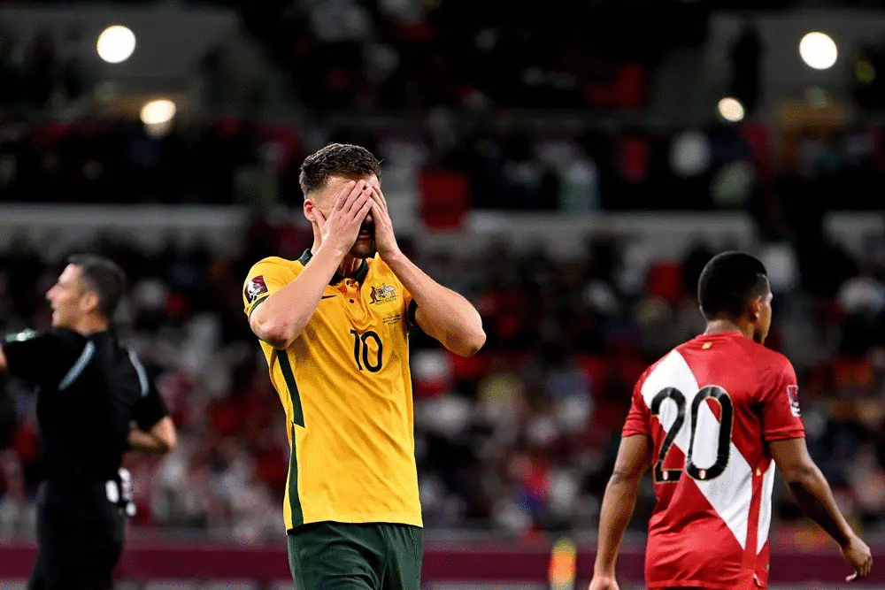 Thắng "đấu súng" cân não nhờ thủ môn dự bị, Australia giành vé dự World Cup 2022 ảnh 1