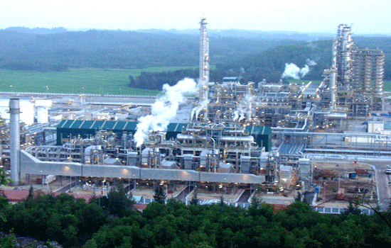GazpromNeft tiến gần đến việc mua cổ phần Nhà máy Lọc dầu Dung Quất