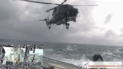 Video trực thăng vất vả đáp xuống tàu giữa sóng to gió lớn