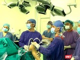 Mỗi ca phẫu thuật ở BV Việt Đức đều cần nhiều xét nghiệm