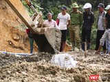 Các lực lượng nỗ lực tìm kiếm các nạn nhân mất tích trong vụ sạt lở đất ở Trà Leng