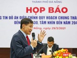 Ông Johnathan Hạnh Nguyễn - Chủ tịch Tập đoàn Liên Thái Bình Dương (IPPG) tại buổi họp báo