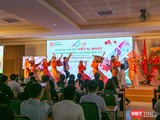 Sinh viên biểu diễn điệu múa truyền thống của Nhật Bản trong khuôn khổ Lễ hội giao lưu văn hóa Việt – Nhật và Ngày hội việc làm Nhật Bản 2021 lần thứ 6 tại Đại học Đông Á