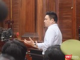 Bác sĩ Chiêm Quốc Thái bức xúc căng thẳng trong phiên tòa sơ thẩm