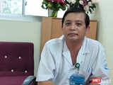Bác sĩ Nguyễn Thanh Phong - Trưởng khoa Nhiễm D - BV Nhiệt đới, TP.HCM (Ảnh: Hòa Bình)