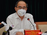 Bí thư Thành ủy Nguyễn Thiện Nhân yêu cầu hỗ trợ gấp, cứu doanh nghiệp khỏi bị phá sản (Ảnh: TTBC)