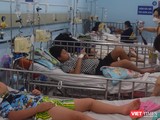 Bệnh nhân mắc sốt xuất huyết nhập viện vào Bệnh viện Nhi Đồng 1 TP.HCM - Ảnh: Hòa Bình