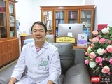 PGS.TS. Phạm Bá Nha – Trưởng khoa Phụ Sản, Bệnh viện Bạch Mai (Ảnh: Minh Thuý)