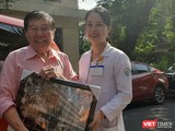 Nam Việt kiều Mỹ hân hoan trong ngày xuất viện. Ảnh: Nguyễn Trăm