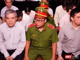 Các bị cáo trong phiên xét xử tội buôn thuốc giả