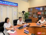 PGS.TS.BS Nguyễn Lân Hiếu - Giám đốc BV Đại học Y Hà Nội - chủ trì buổi KCB từ xa với 5 BV tham gia hội chẩn và 14 đơn vị dự thính
