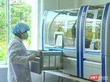 Hệ thống máy xét nghiệm Realtime PCR tự động đang được sử dụng ở CDC Quảng Nam