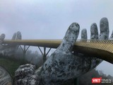 Cầu Vàng tại Khu du lịch Sunworld Bà Nà Hill trong cơn đại dịch COVID-19 lần thứ 3