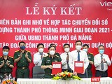Quang cảnh lễ ký kết biên bản ghi nhớ về xây dựng TP thông minh giai đoạn từ năm 2021 – 2025 giữa UBND TP Đà Nẵng và Tập đoàn Viettel (ảnh danang.gov.vn)