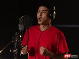 Hồ Quang Hiếu và 19 nghệ sĩ cùng xuất hiện trong MV "Việt Nam sẽ chiến thắng" (Ảnh: NVCC)