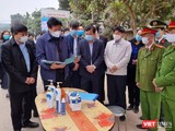 Đoàn làm việc với Ban chỉ đạo phòng chống dịch COVID-19 tỉnh Bắc Giang (Ảnh: BYT)