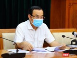 Ủy viên Bộ Chính trị, Bí thư Thành ủy TP.HCM Nguyễn Văn Nên tại cuộc họp. Ảnh TTBC