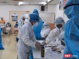 Tổ chức lấy mẫu xét nghiệm mở rộng giám sát tại công ty nằm trong Khu chế xuất Tân Thuận (Nguồn: Trung tâm Y tế quận 7)