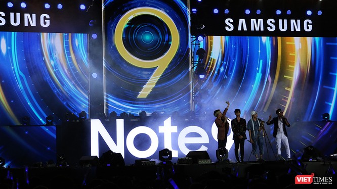 Đêm nhạc ra mắt Note 9 tại Hà Nội