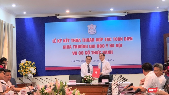 Trường Đại học Y Hà Nội ký kết hợp tác toàn diện với 12 bệnh viện là cơ sở thực hành của Trường trên địa bàn Hà Nội