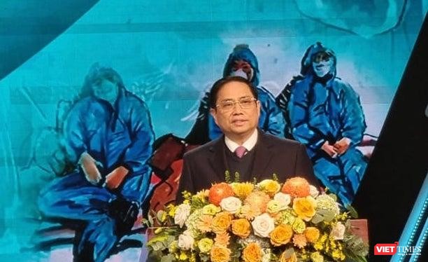 Thủ tướng Chính phủ Phạm Minh Chính ghi nhận sự cống hiến to lớn của các thế hệ thầy thuốc Việt Nam