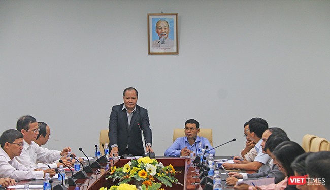 Tối ngày 1/11, Thứ trưởng Bộ NN & PT-NT Hoàng Văn Thắng đã có buổi làm việc với UBND TP.Đà Nẵng về chuẩn bị ứng phó thiên tai, mưa bão phục vụ Tuần lễ Cấp cao APEC 2017
