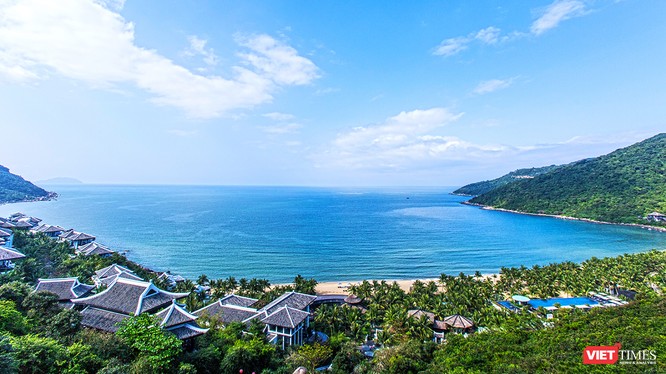InterContinental® Danang Sun Peninsula Resort tại bán đảo Sơn Trà (Đà Nẵng) là khu nghỉ dưỡng được chọn làm nơi tổ chức 2 phiên họp kín của các nhà lãnh đạo của 21 nền kinh tế thành viên APEC
