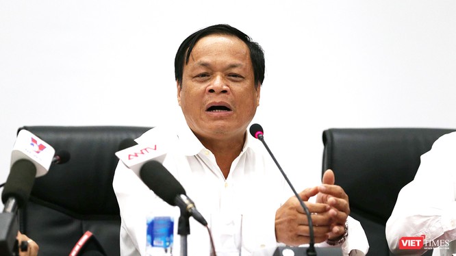 Ông Võ Ngọc Đồng, Giám đốc Sở Nội vụ TP Đà Nẵng trả lời báo chí tại buổi cung cấp thông tin