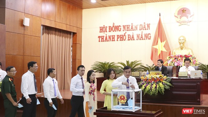 Hoạt động bỏ phiếu bầu các chức danh tại Kỳ họp thứ 7 HĐND TP Đà Nẵng