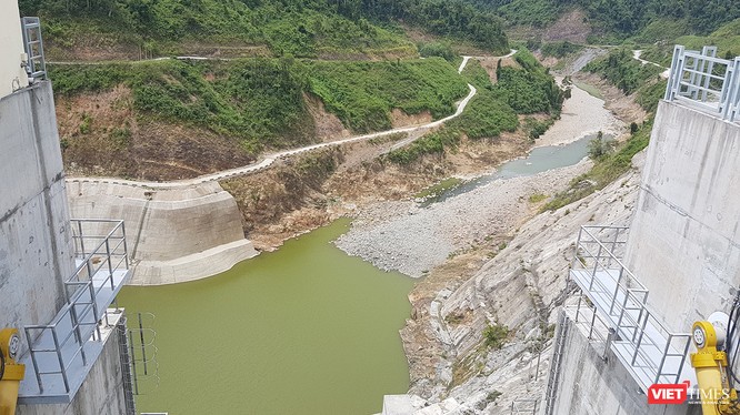 Để hạn chế tình trạng nhiễm mặn và thiếu nước tại khu vực hạ du sông Vu Gia, Đà Nẵng đề nghị Quảng Nam đắp đập trả dòng về Cầu Đỏ
